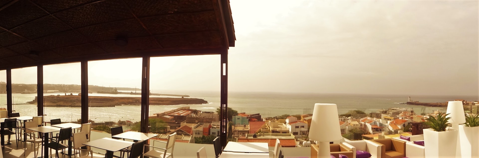 O Poeta Lounge & Food: beautiful terrace with scenic view