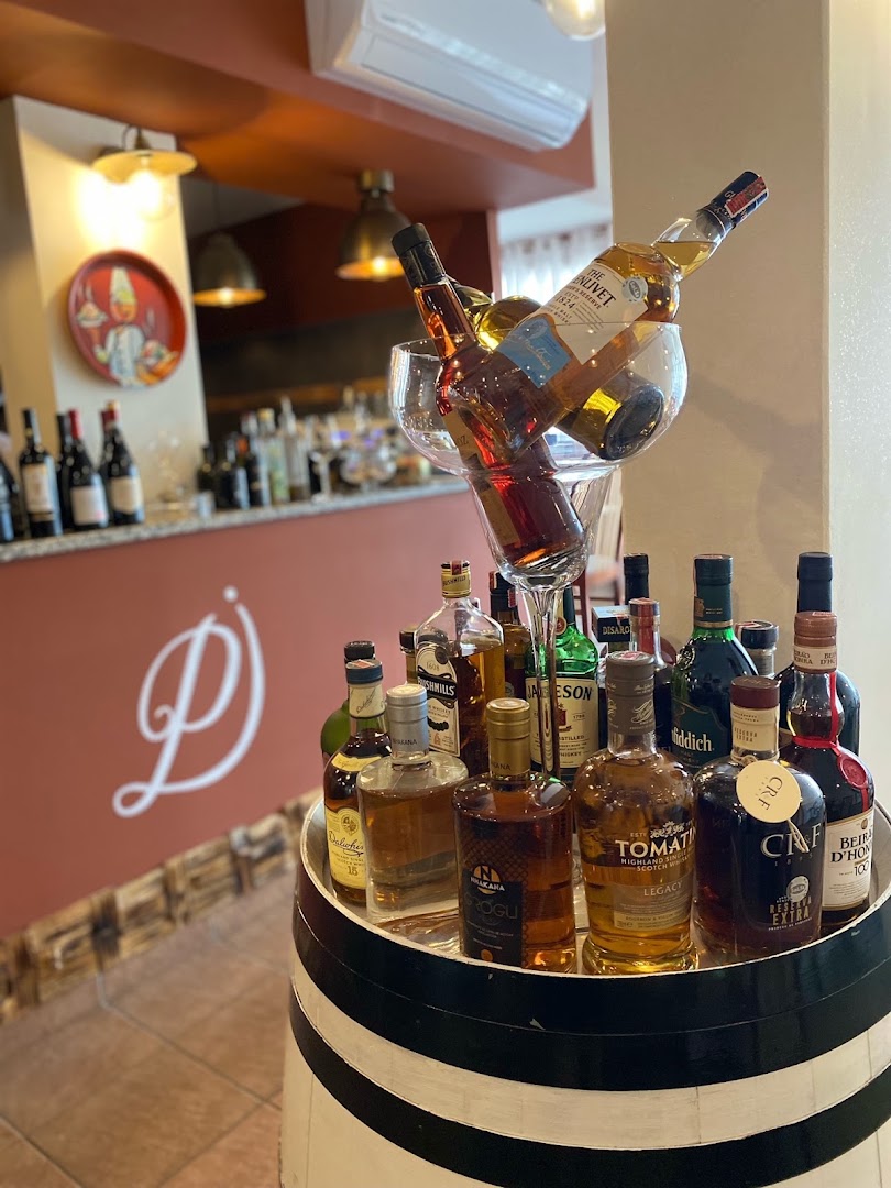 Punto d'Incontro: attractive display of restaurant drinks