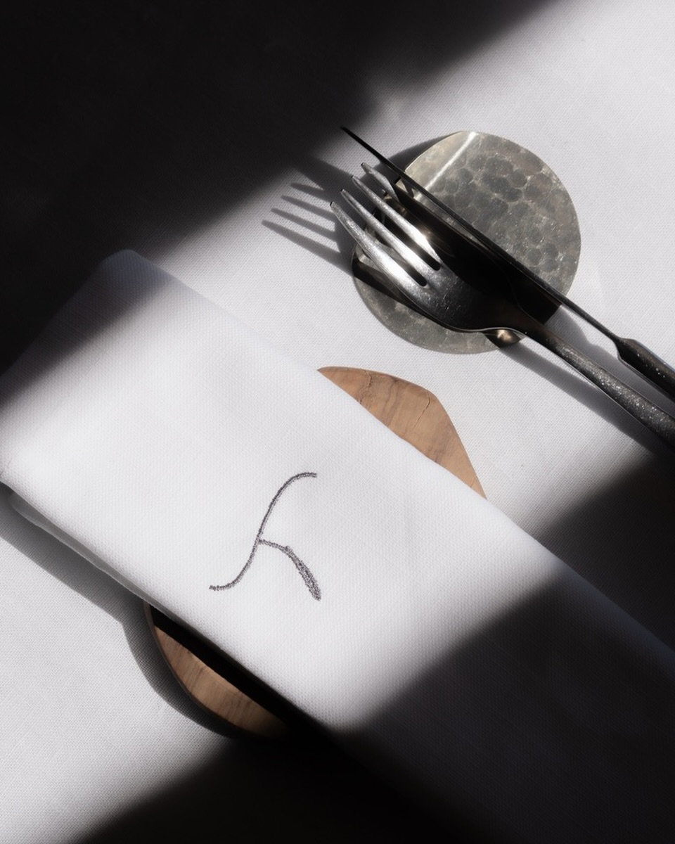 Terrazza Italia: elegant and professional table setting