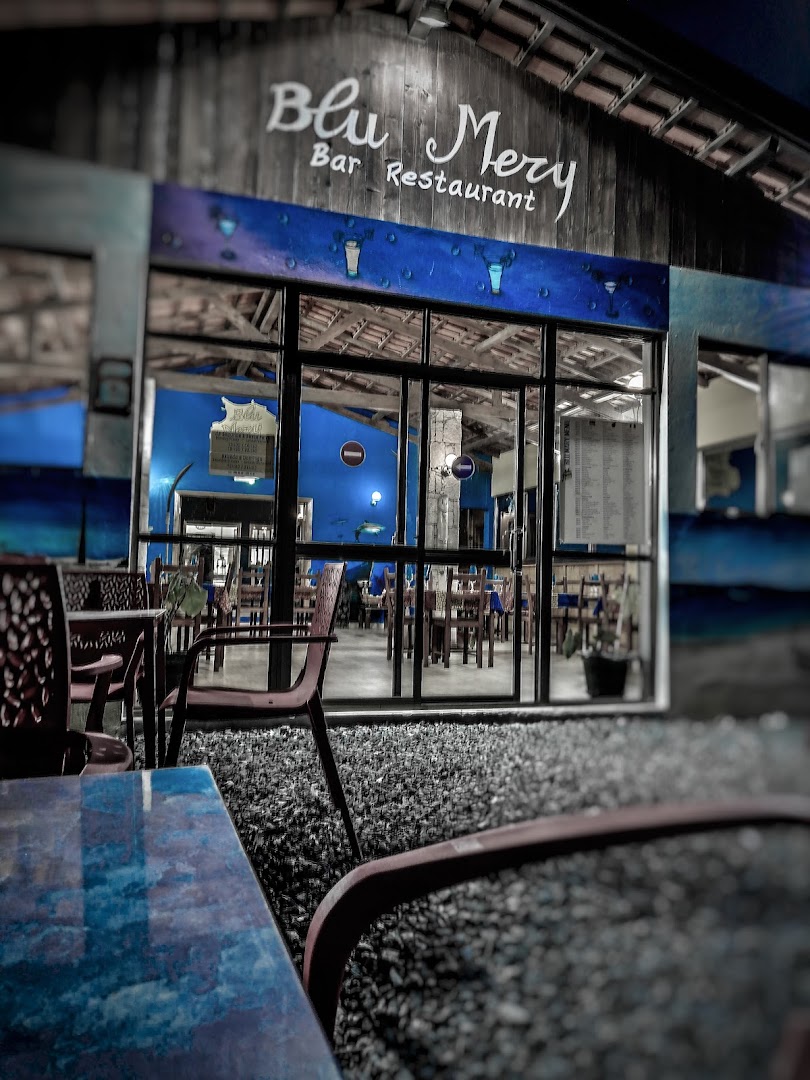 Blu Mery: clear view of restaurant exterior