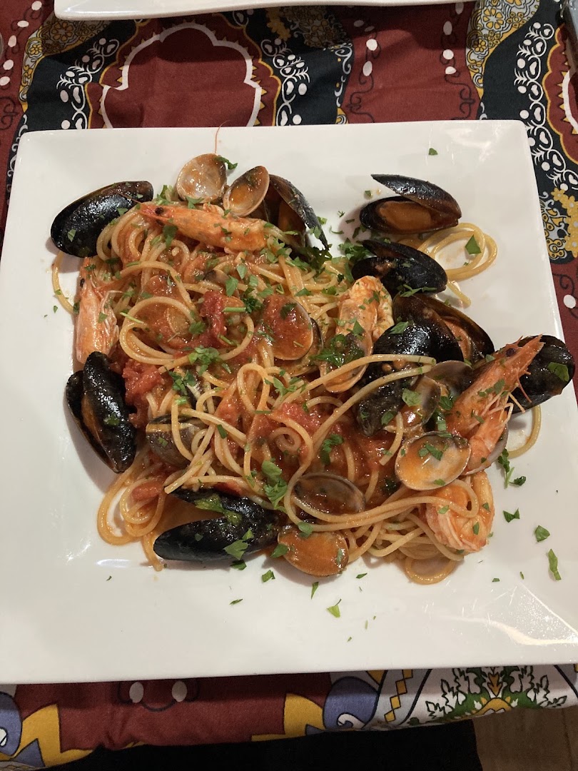 Blu Mery: appetizing photo of seafood pasta