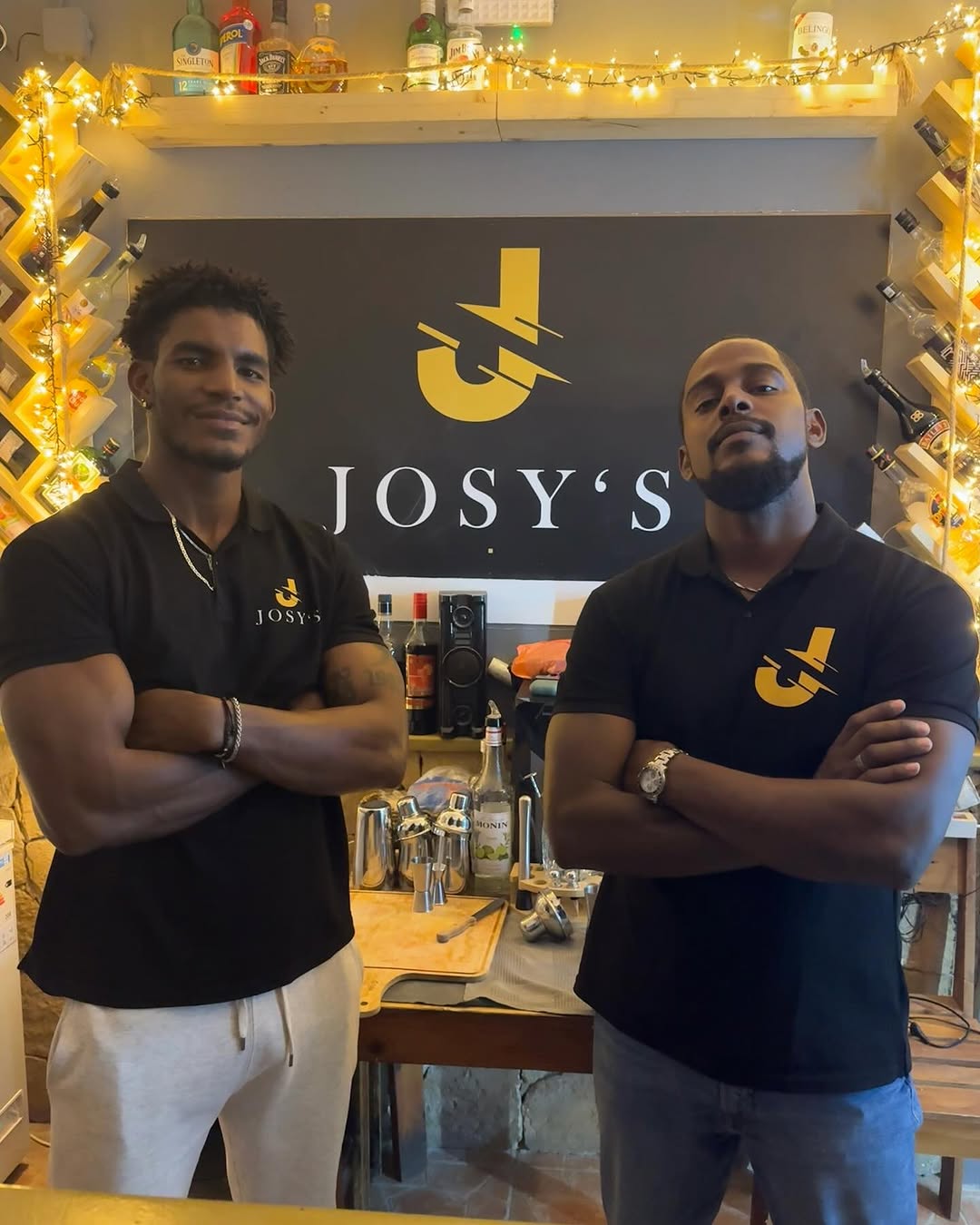 Josy's Bar: professional staff photo showing branding