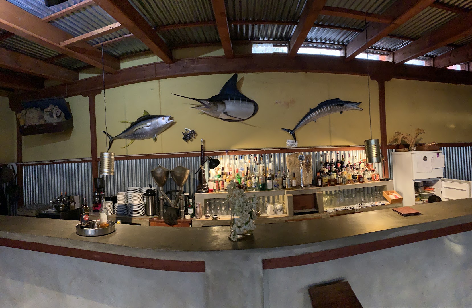 Zebra Corner Tapas Lounge: clear view of bar interior