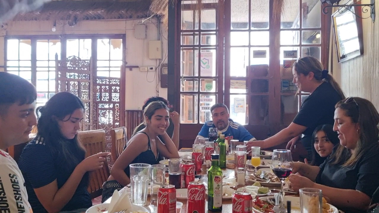 Los Aleros de 21: authentic restaurant atmosphere