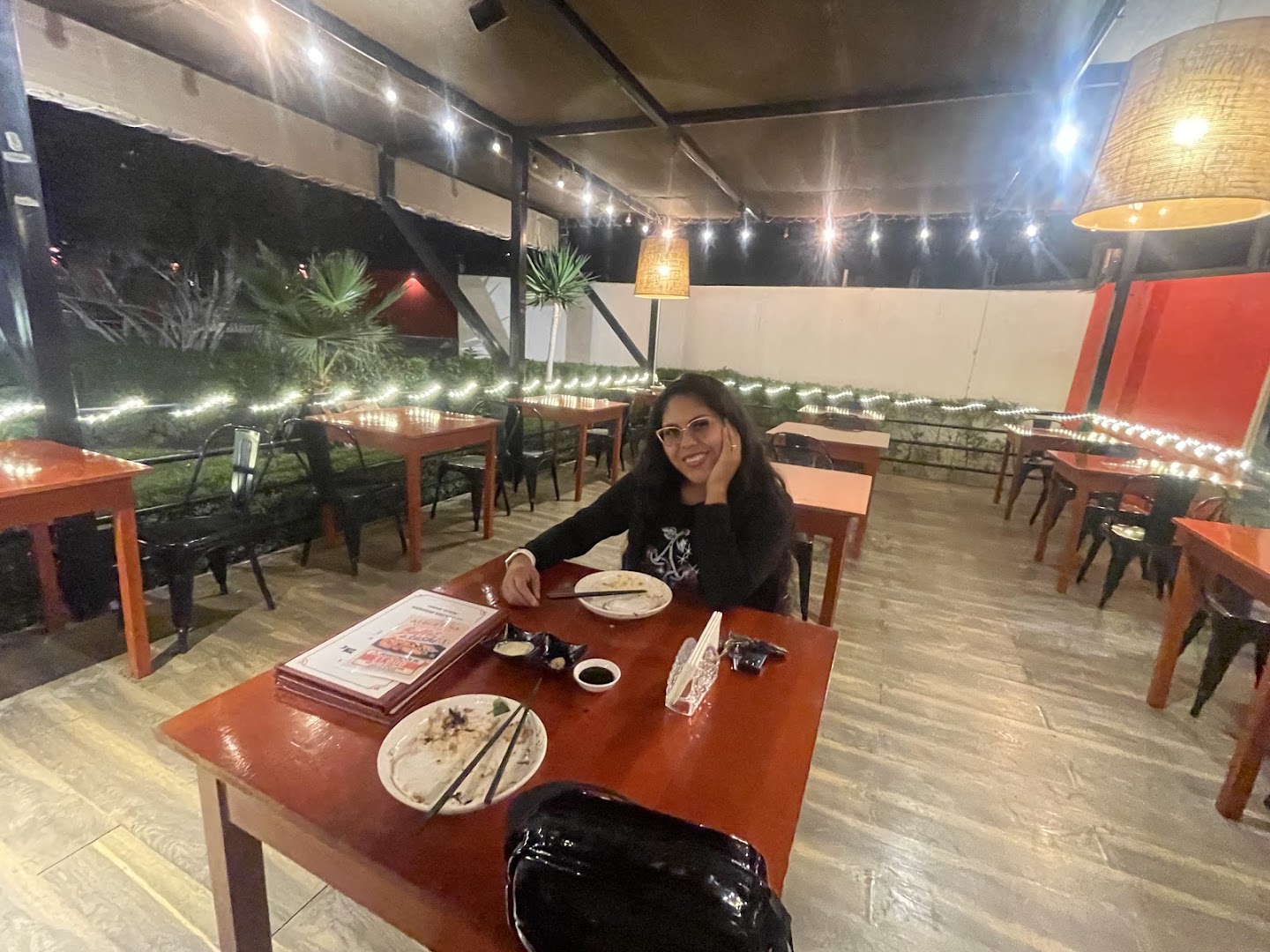 Restaurante Albertina: restaurant atmosphere and patrons