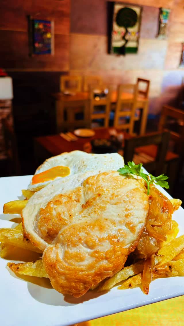 Encanto Chilote Palafito: appetizing food photo with atmosphere