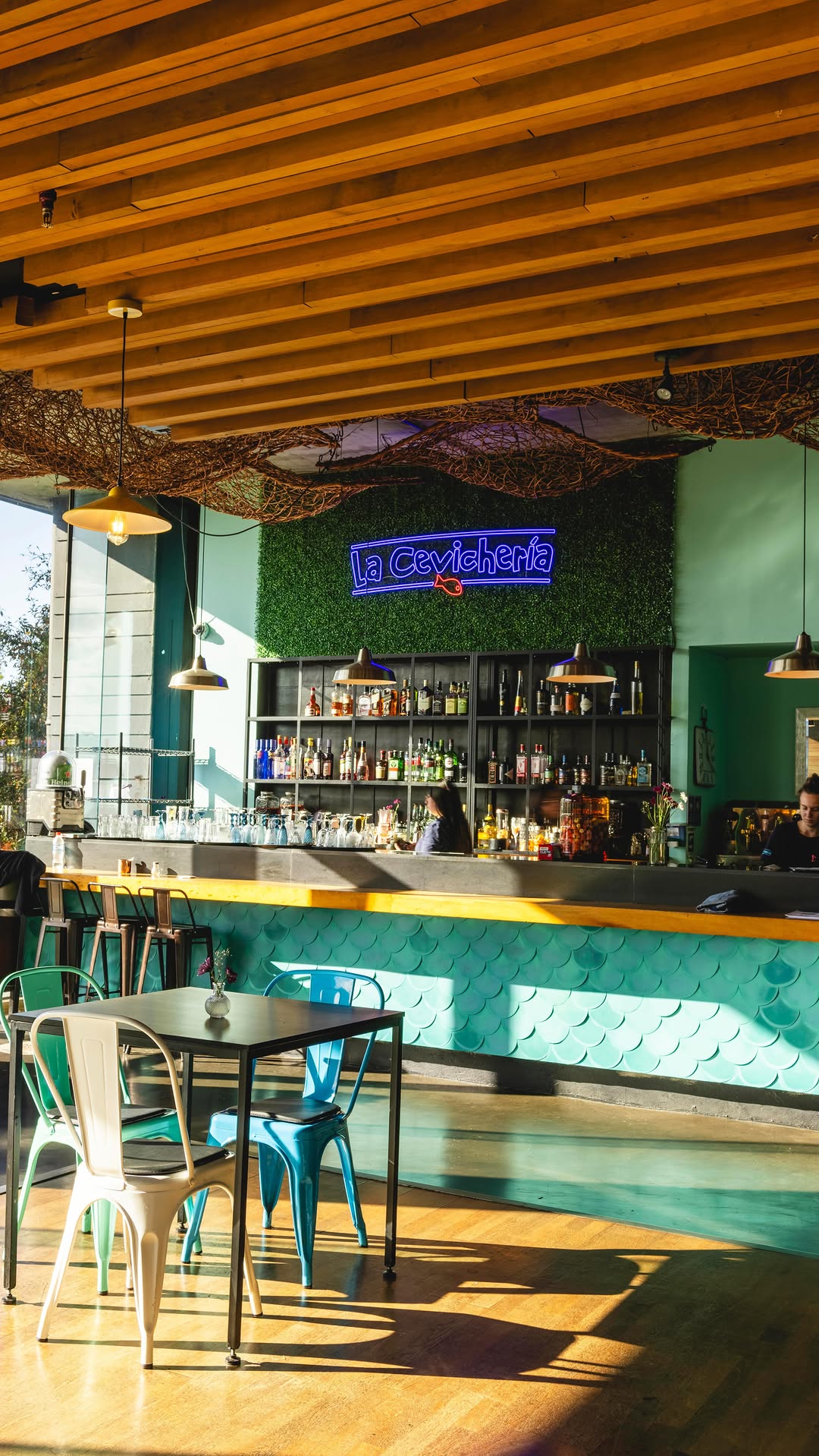 La Cevichería Chiloé: high quality interior atmosphere shot