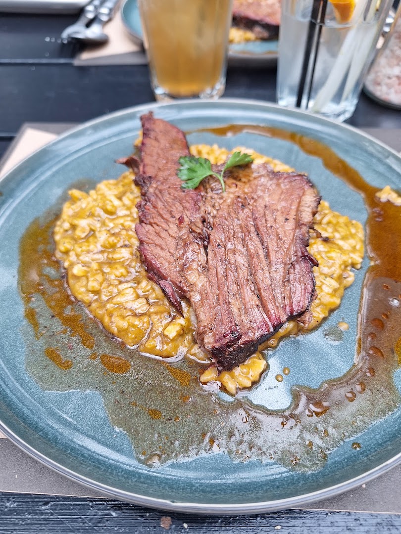 By Roots Smoke House: appetizing, high-quality food photography