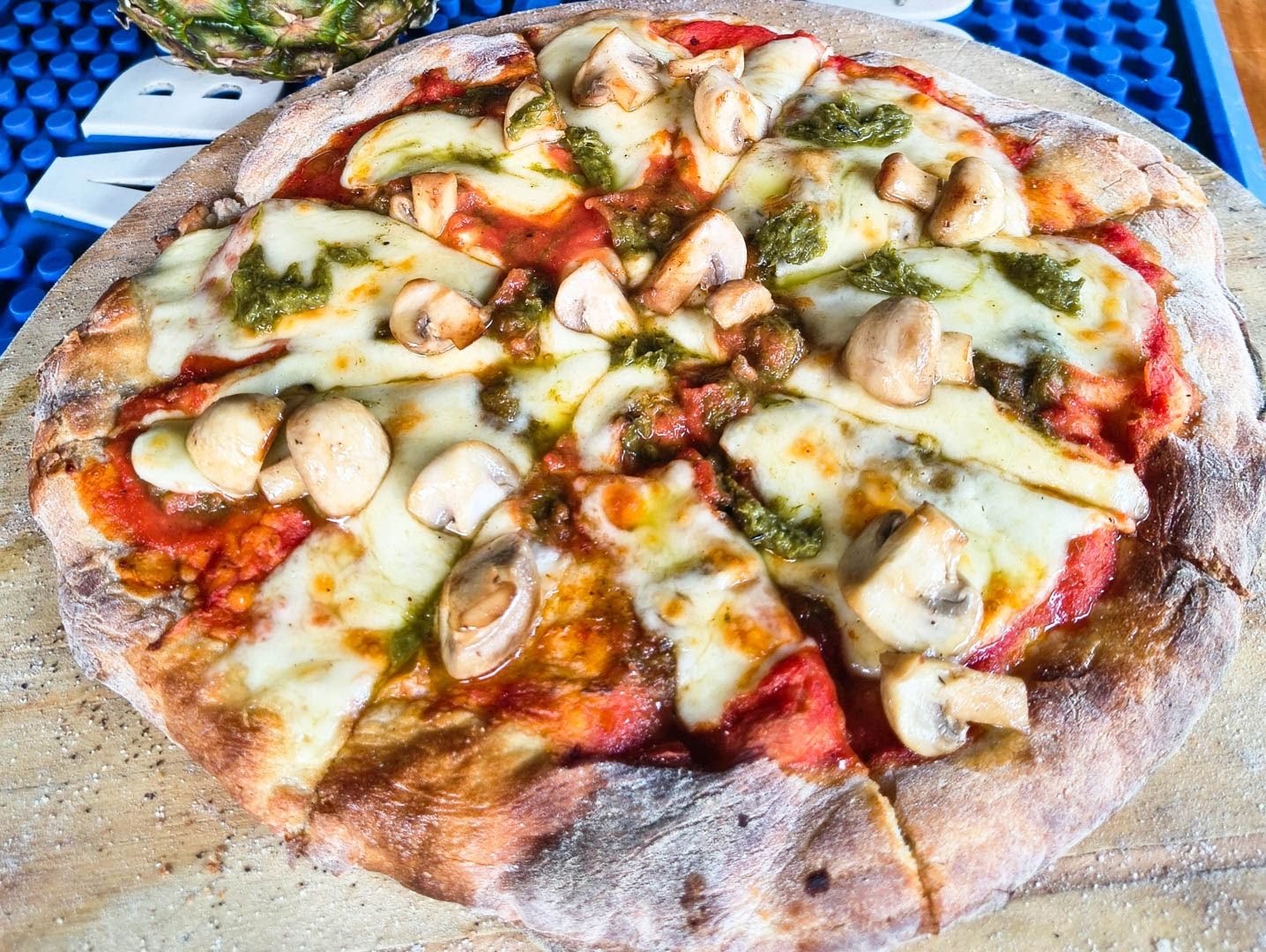 Monkey Bros: appetizing photo of bar food