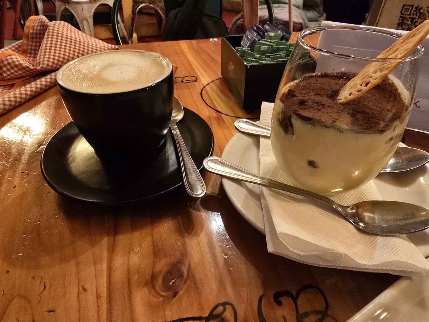 Trattoria da Pietro: appetizing food and drink photo