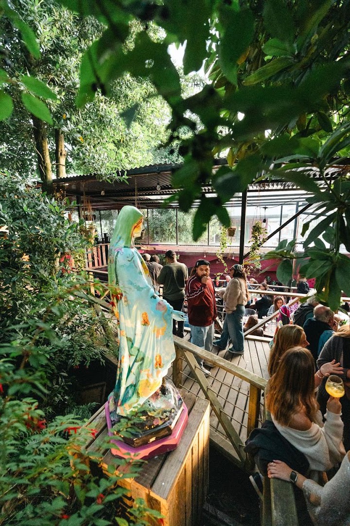Bar La Virgen: vibrant bar atmosphere well