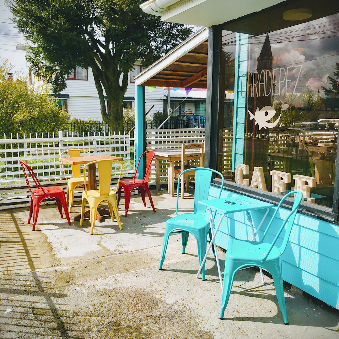 Caradepez Specialty Coffee: inviting and clear exterior shot