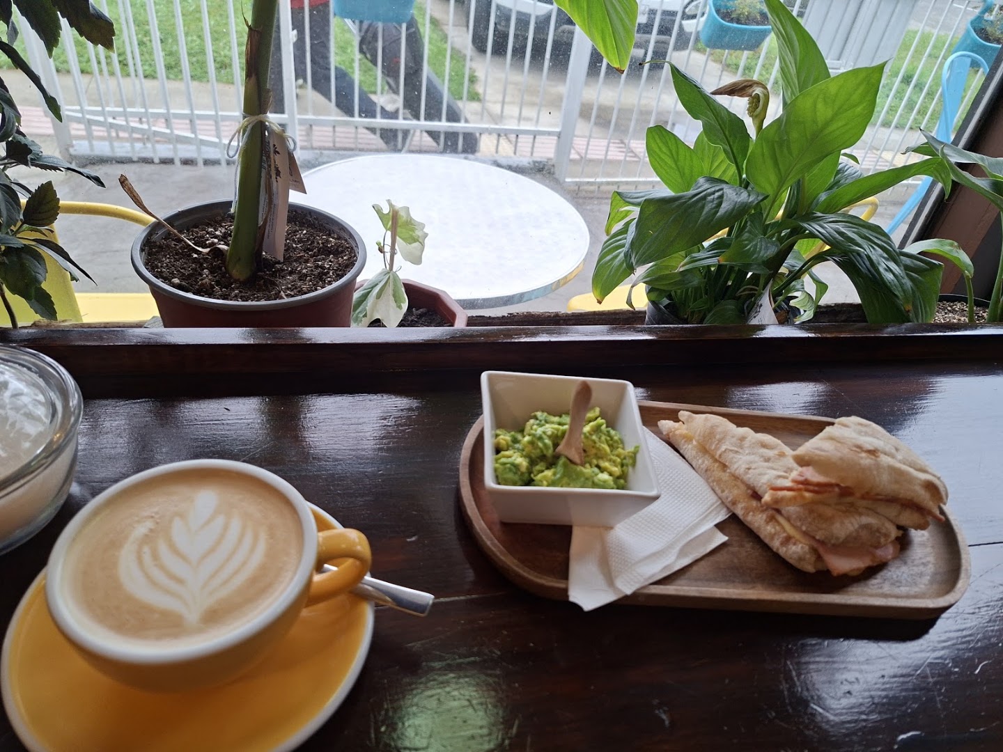 Caradepez Specialty Coffee: appealing breakfast and coffee shot