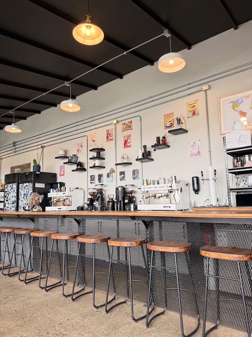Tutti Bar de Café: clear, professional interior shot