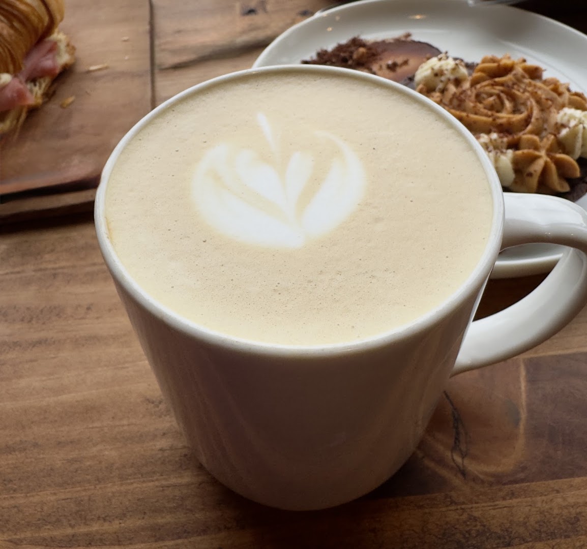 Tutti Bar de Café: appetizing, high-quality coffee photo