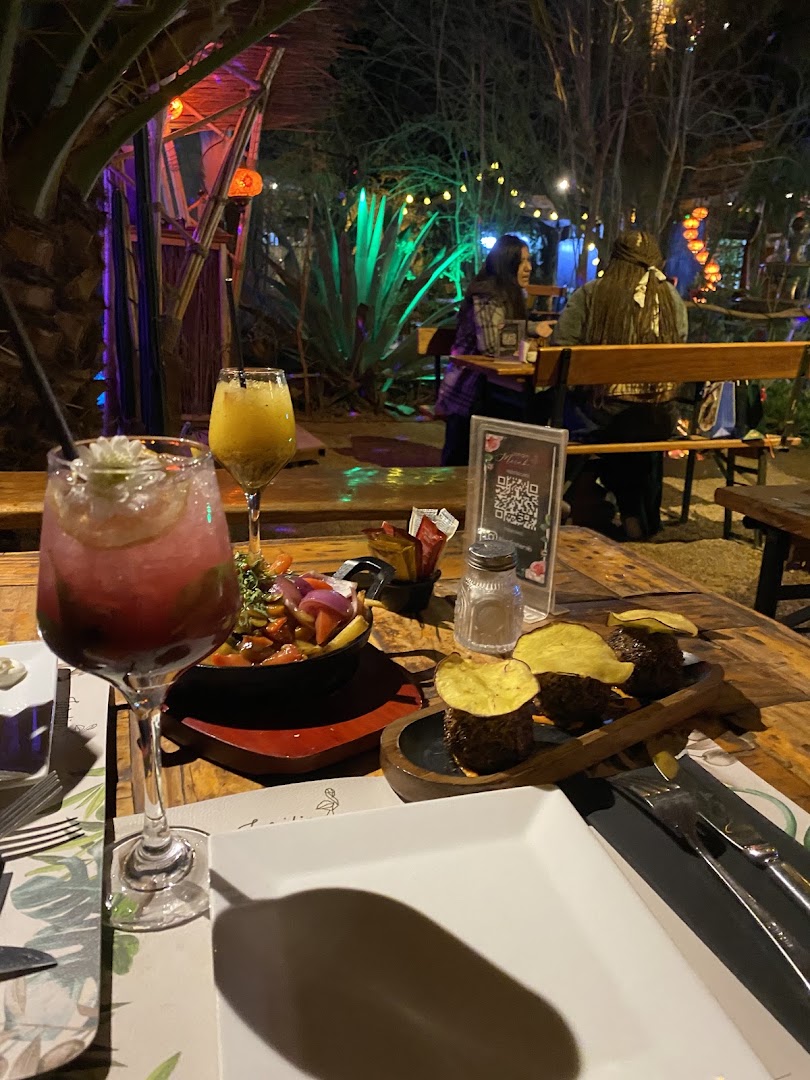 Jardín Meraki: appetizing food and atmospheric setting