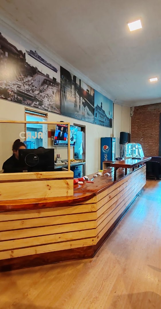 Espacio Prat: clear view of bar interior