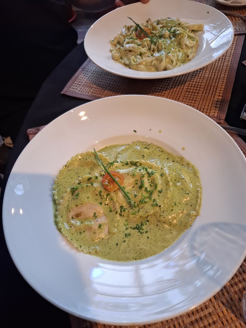 Espacio Prat: appetizing photo of served food
