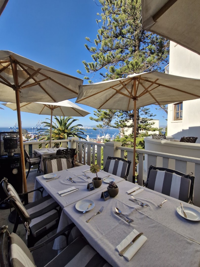 Maralegre: attractive terrace with scenic view