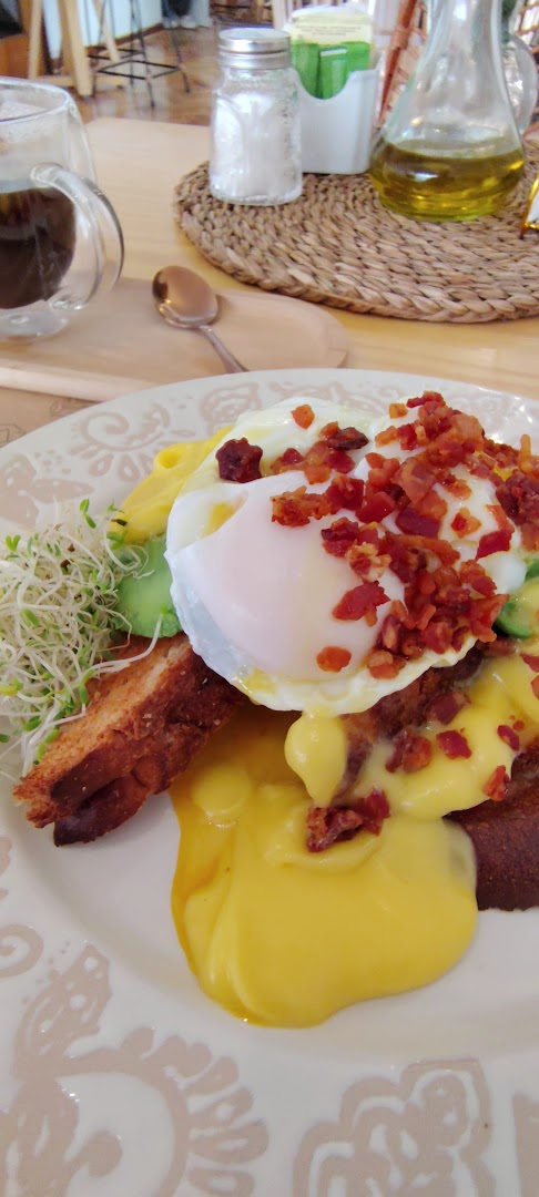 Zensato Café: appetizing photo of served food