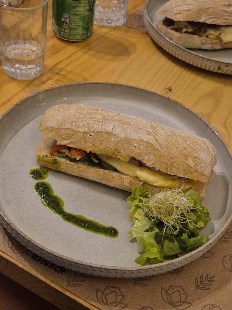 Zensato Café: appetizing photo of served food