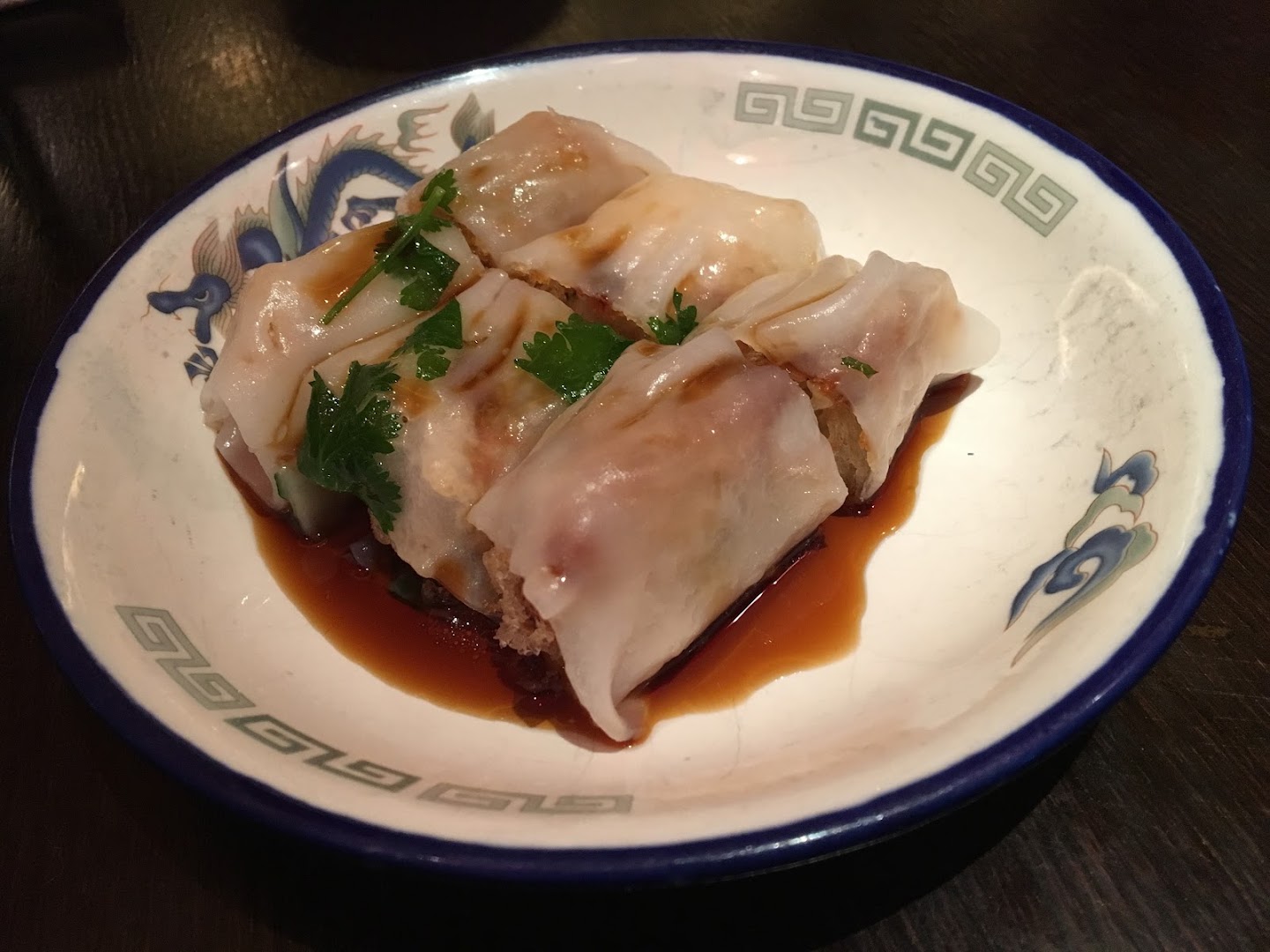 dragon-i: appetizing photo of served food