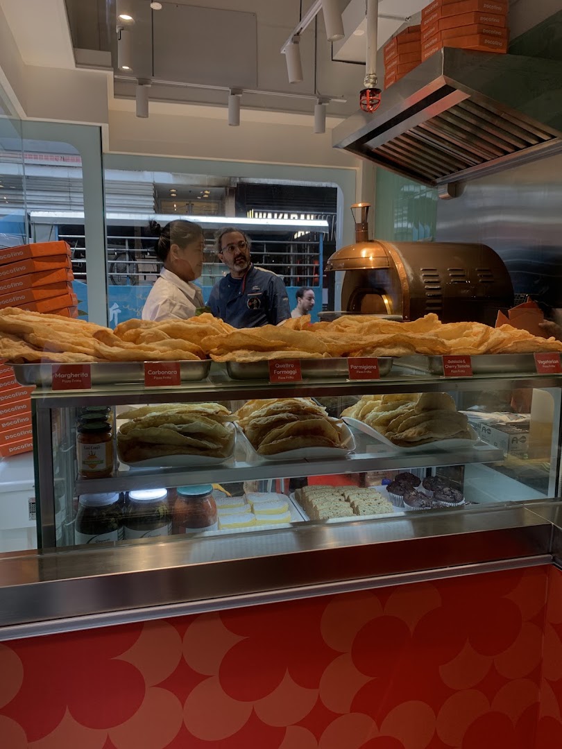 Pocofino: food and kitchen staff
