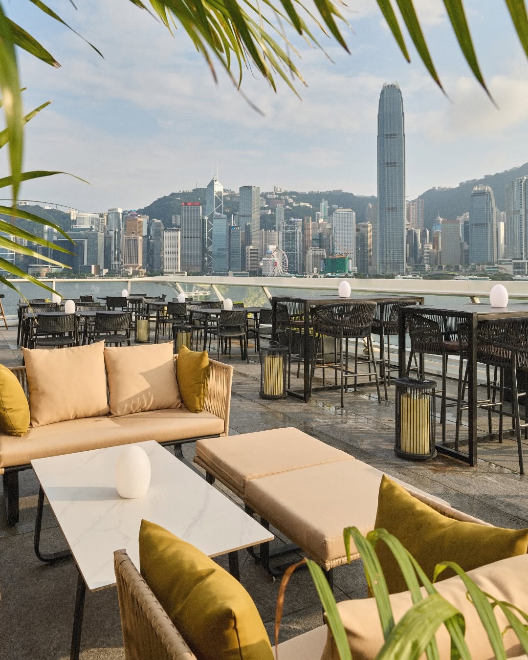 The Orient: stunning terrace with city view