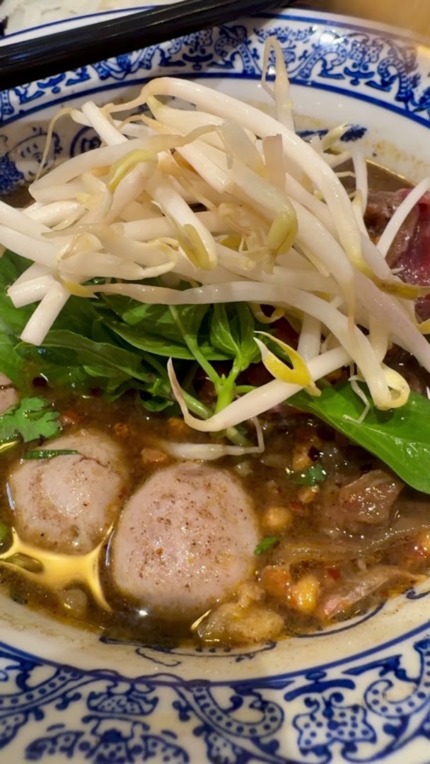 Thong Smith: appetizing photo of restaurant food