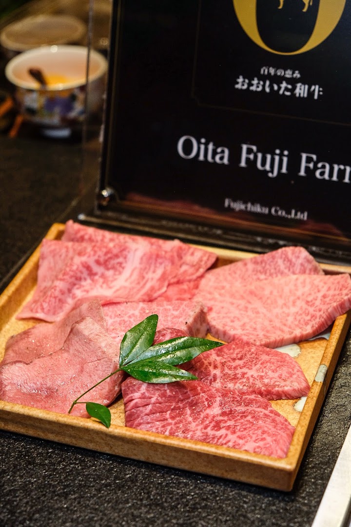 Yakiniku Yama Oku: high quality appetizing food photo