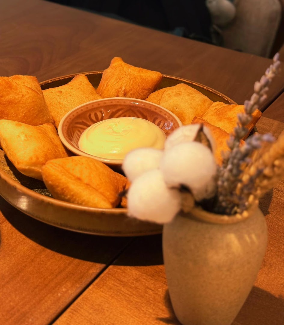 YURT: appetizing, high-quality food photography