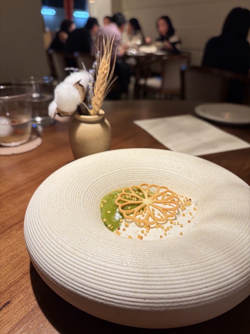 YURT: high quality food photography