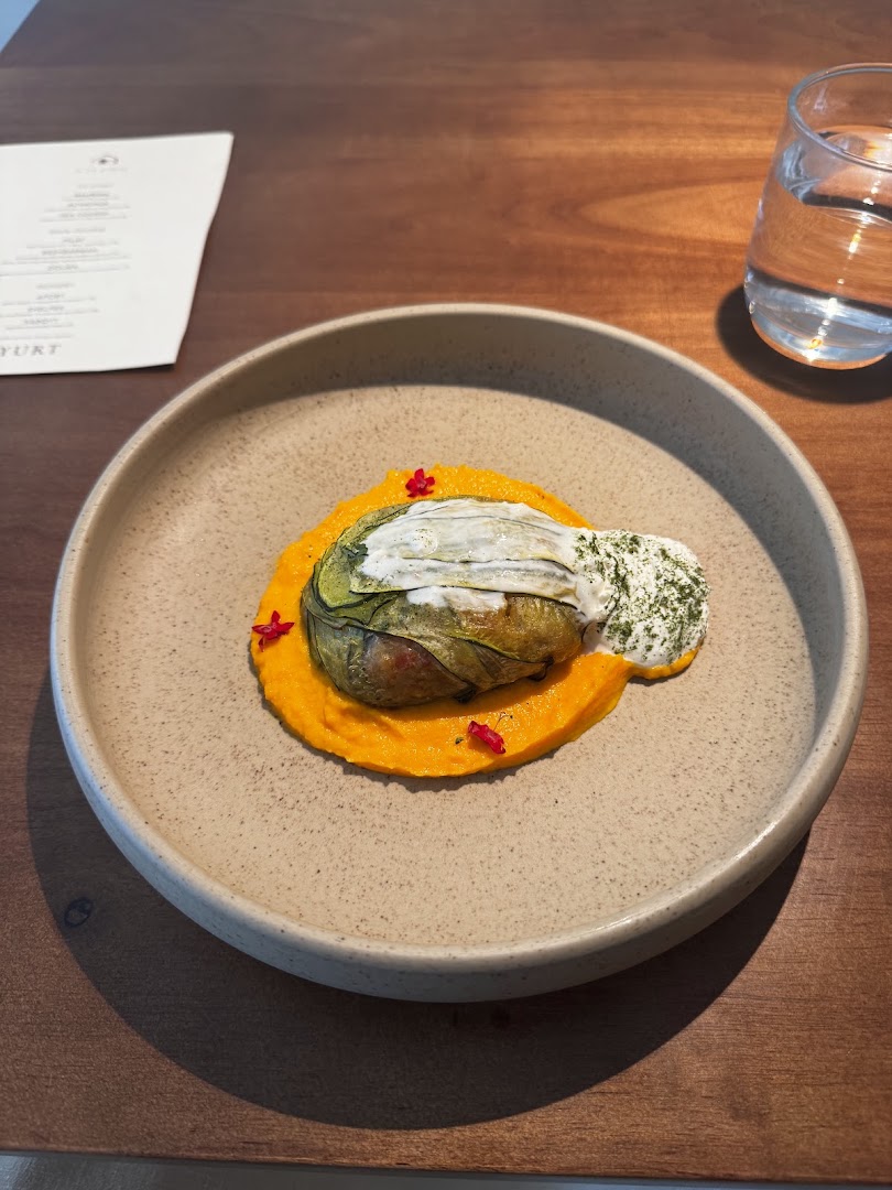 YURT: appetizing, high-quality food photography