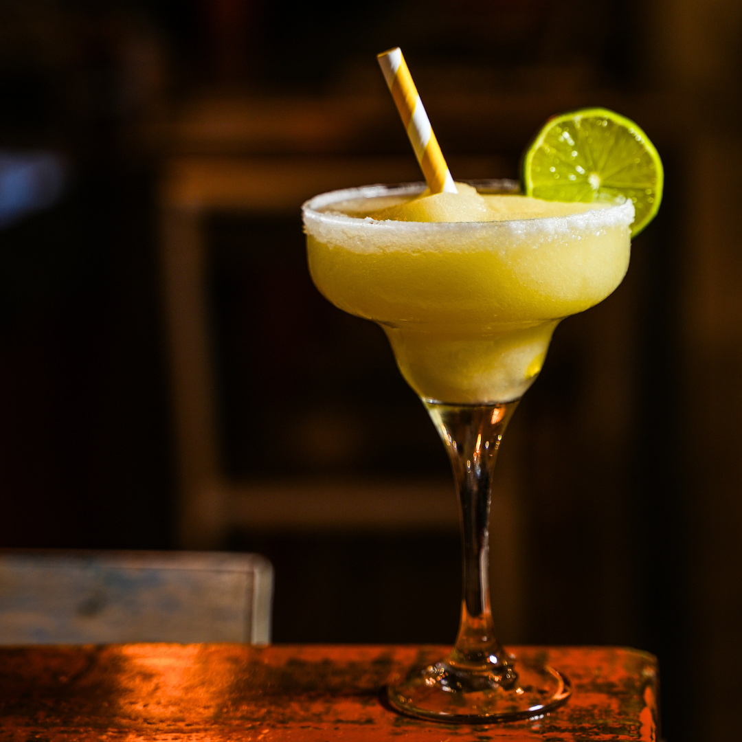 Neom Gastrobar: high quality, professional cocktail photo