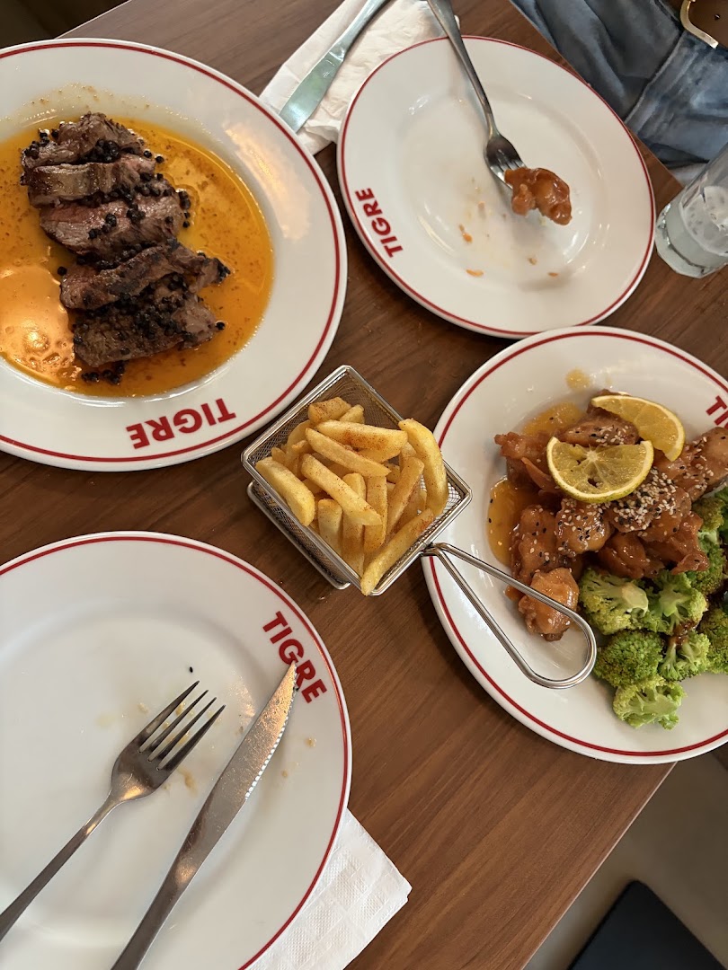 Tigre All Day: appetizing food photography of venue