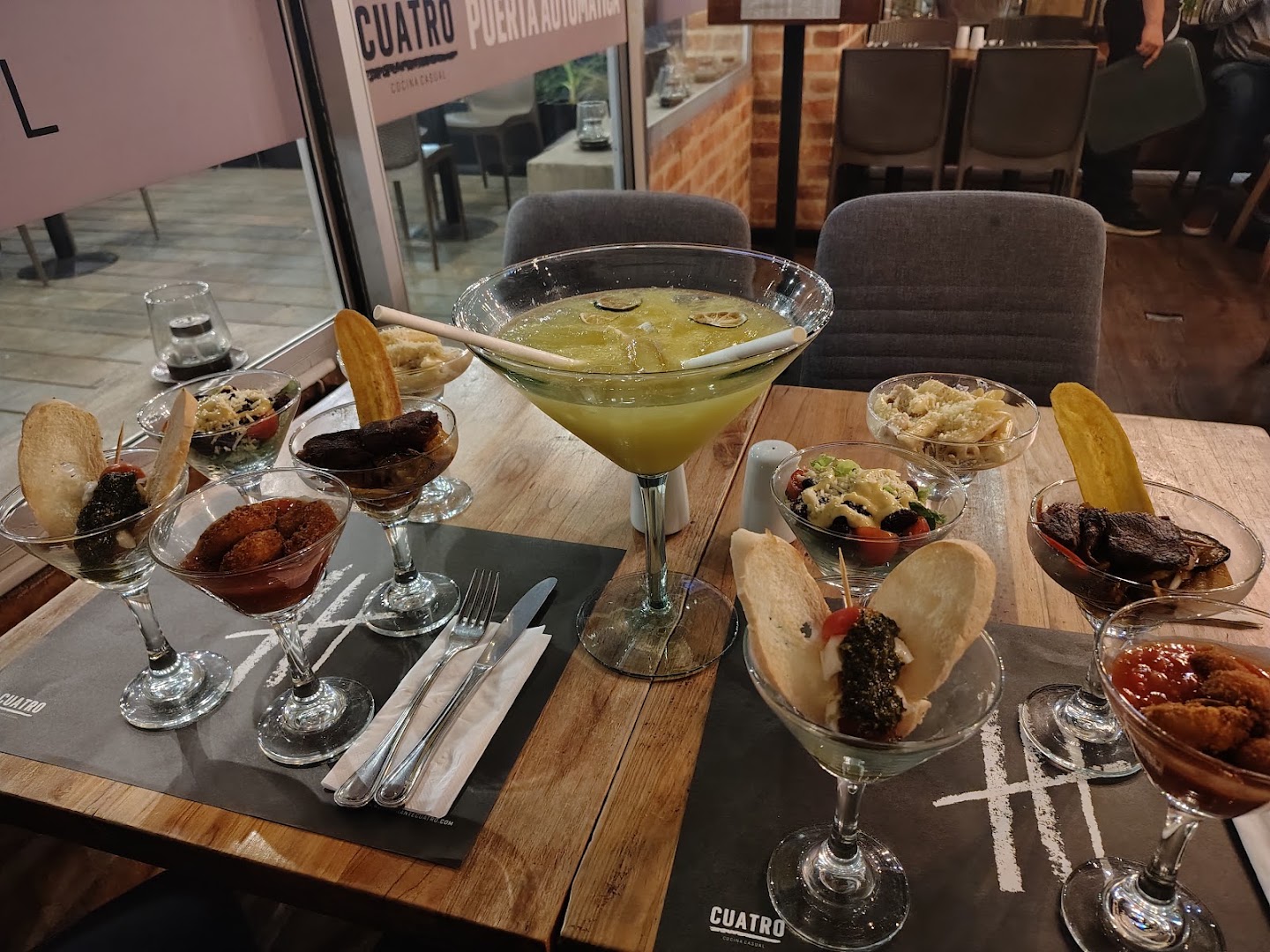 Cuatro Cocina Casual: appetizing food and drink presentation