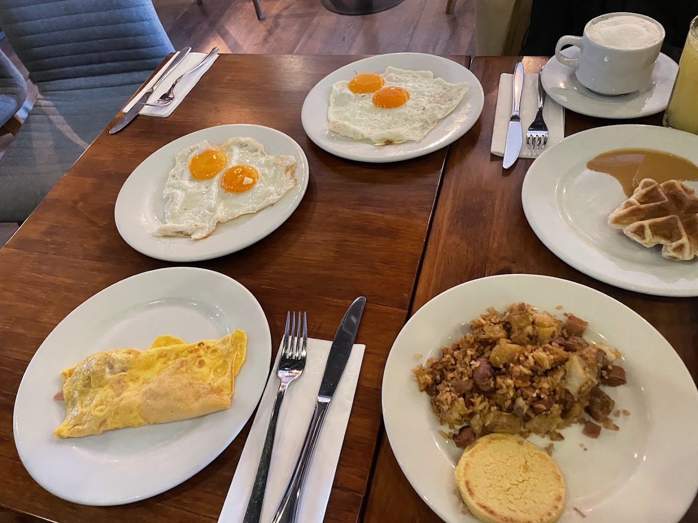 Cuatro Cocina Casual: clear, appetizing breakfast food photo