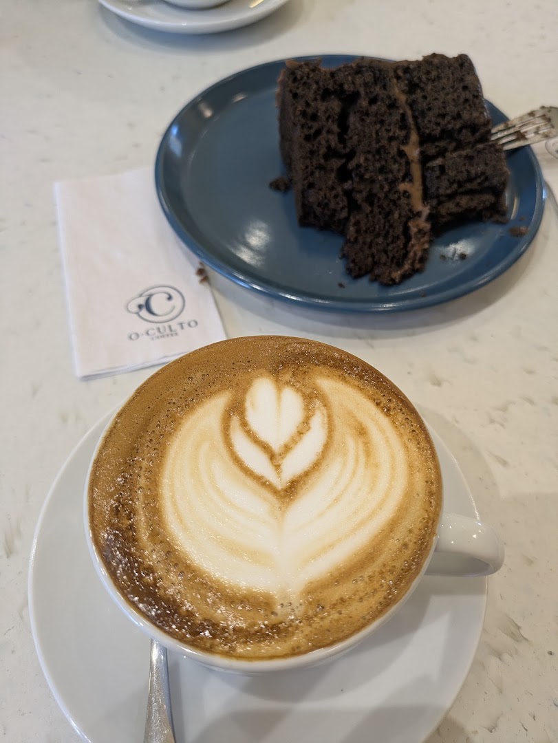O·CULTO Coffee: appetizing coffee and cake photo