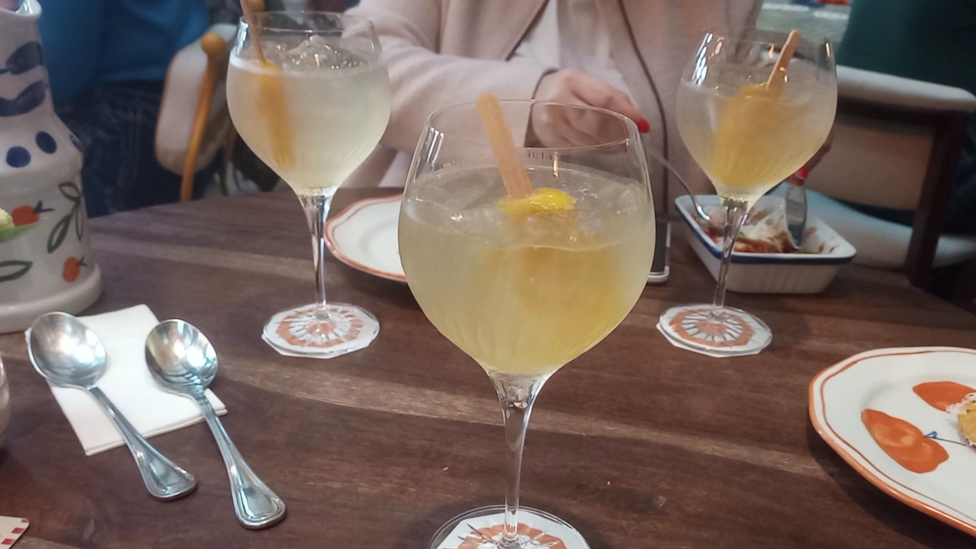 Verano: appealing photo of restaurant drinks