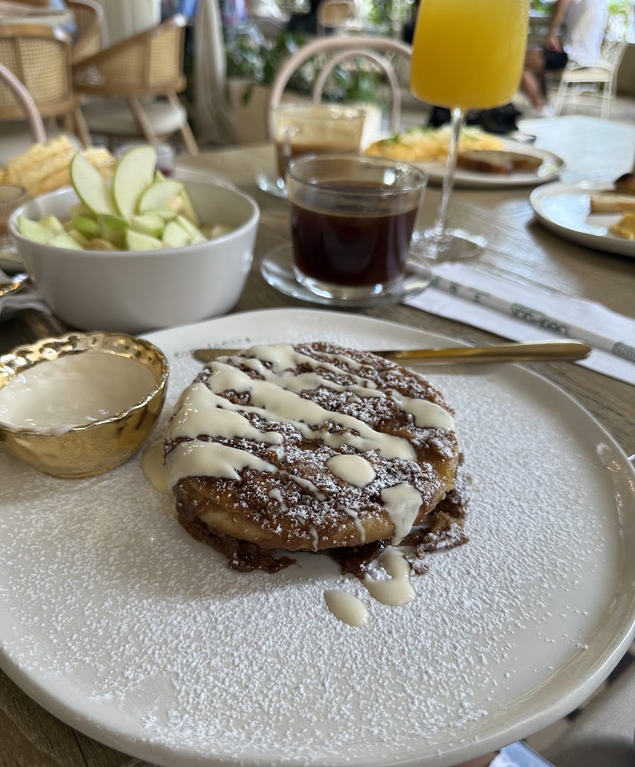 Amadeo Brunch & Tardeo: appetizing food photography