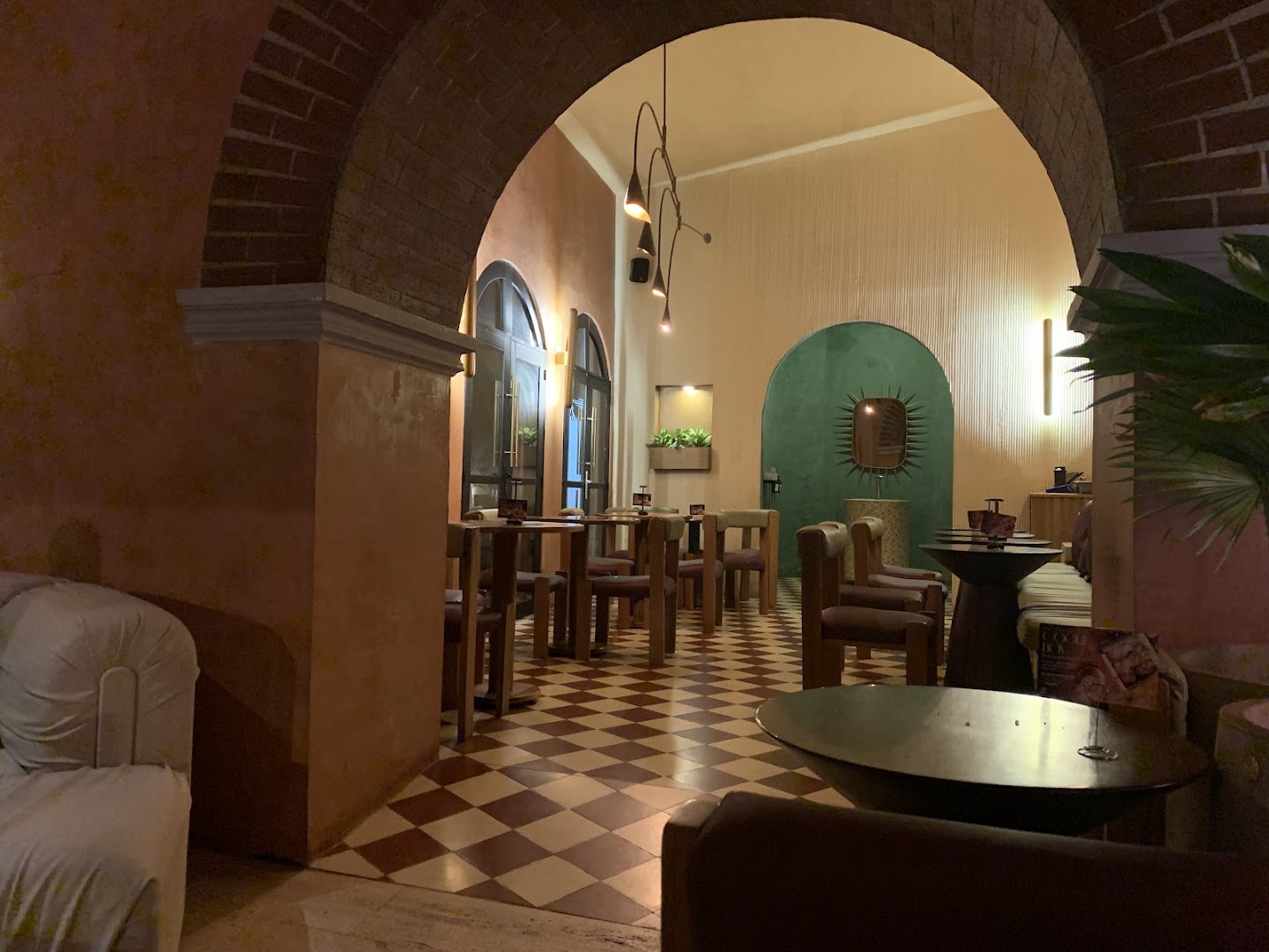 Nía Bakery: inviting and atmospheric interior shot
