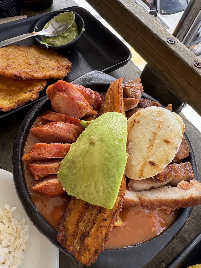 Don Oscar Parrilla Bar: appetizing, high-quality food photography