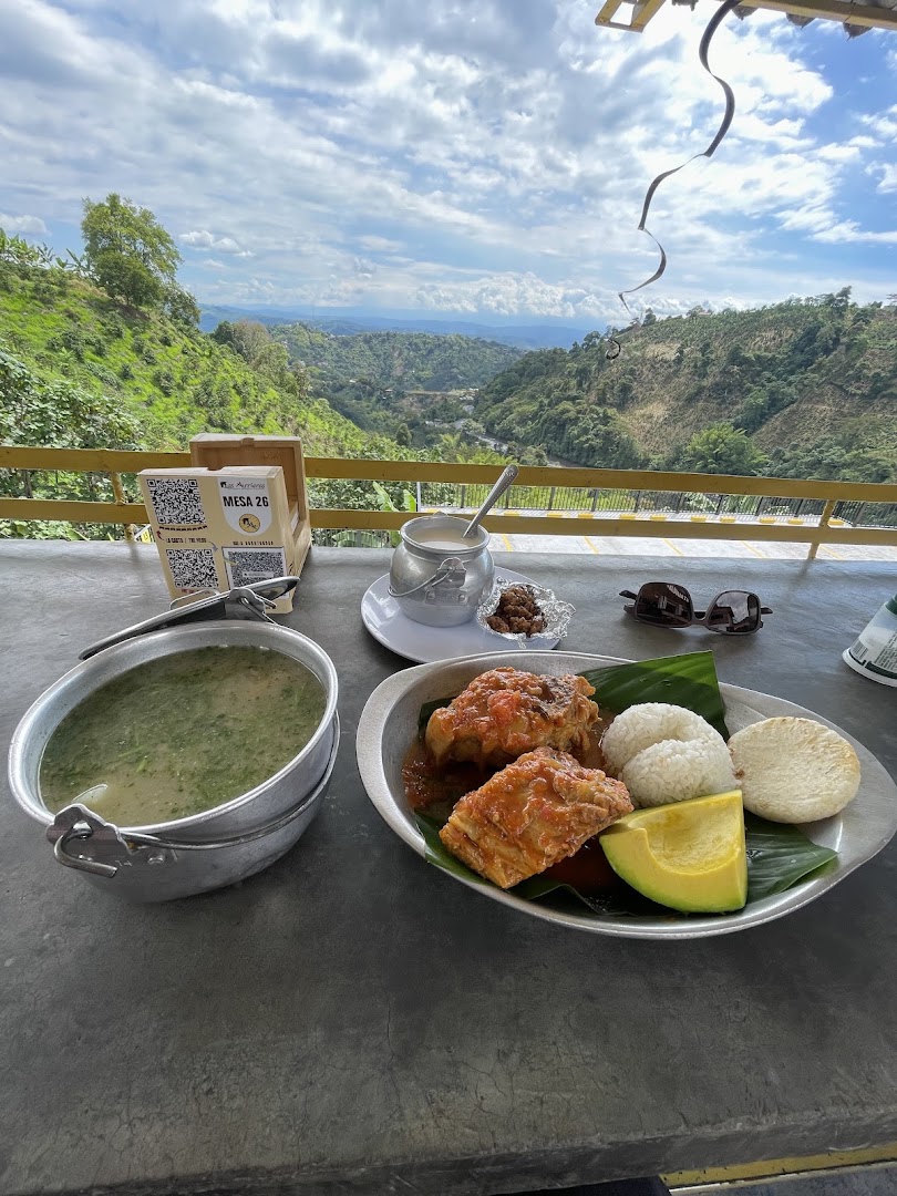 Los Arrieros: appetizing food with scenic view