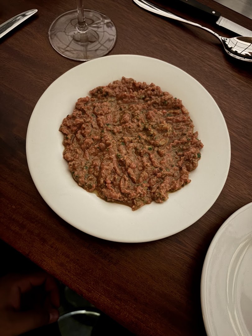 Baravan: appetizing photo of served food