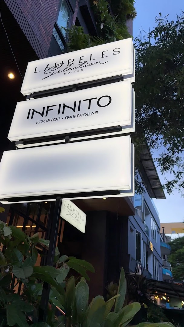 INFINITO Rooftop: clear signage of the venue