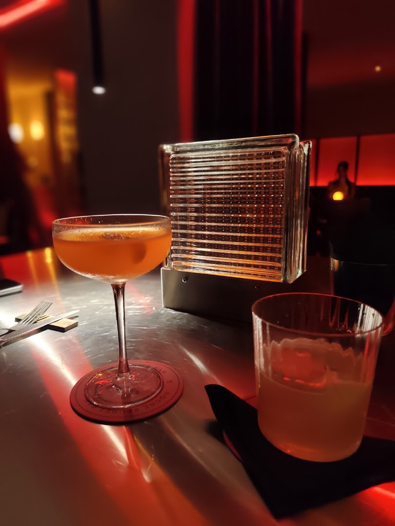 Ocre: atmospheric shot of bar drinks
