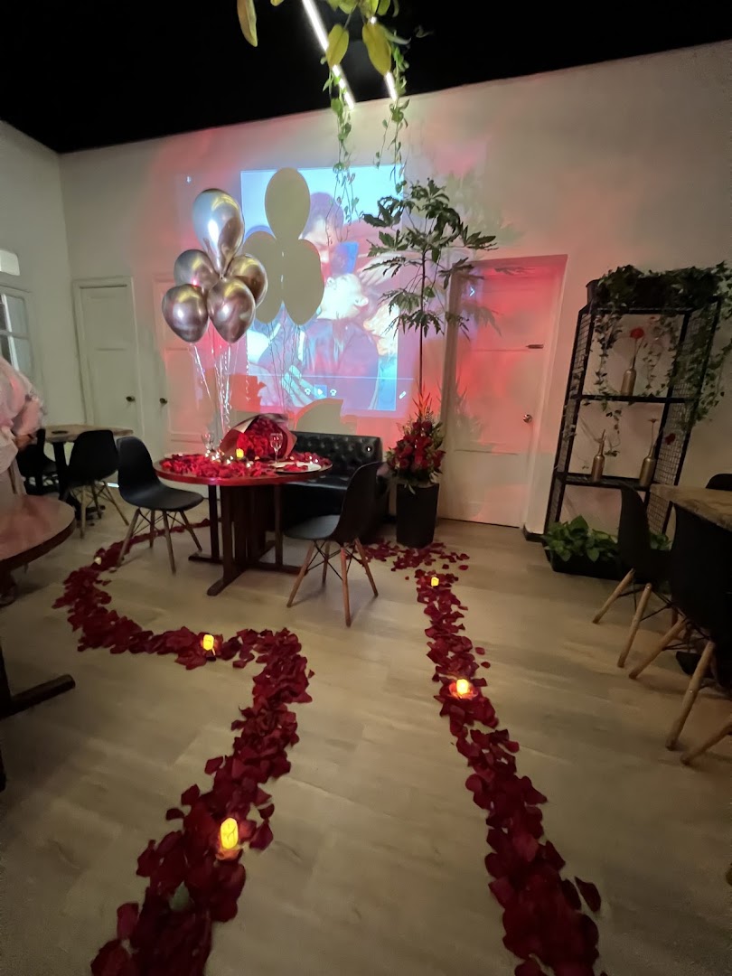 Oveja Restaurante: restaurant atmosphere and decor