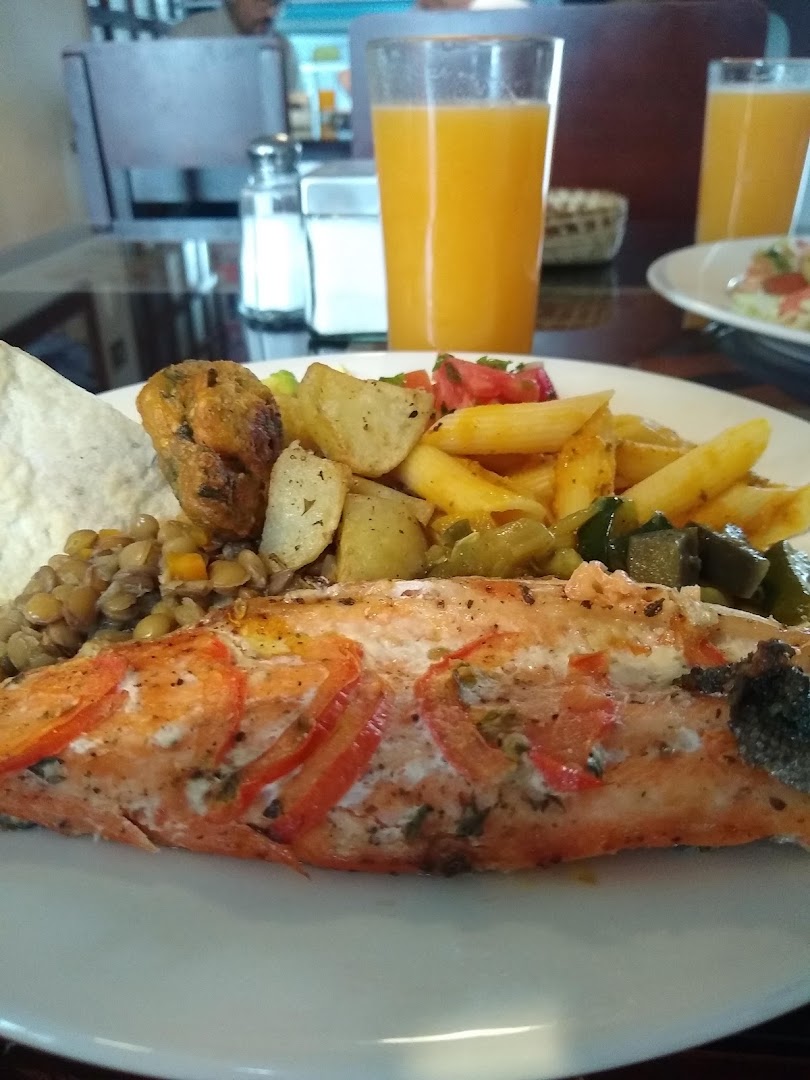 Restaurante Carmina: appetizing photo of restaurant meal