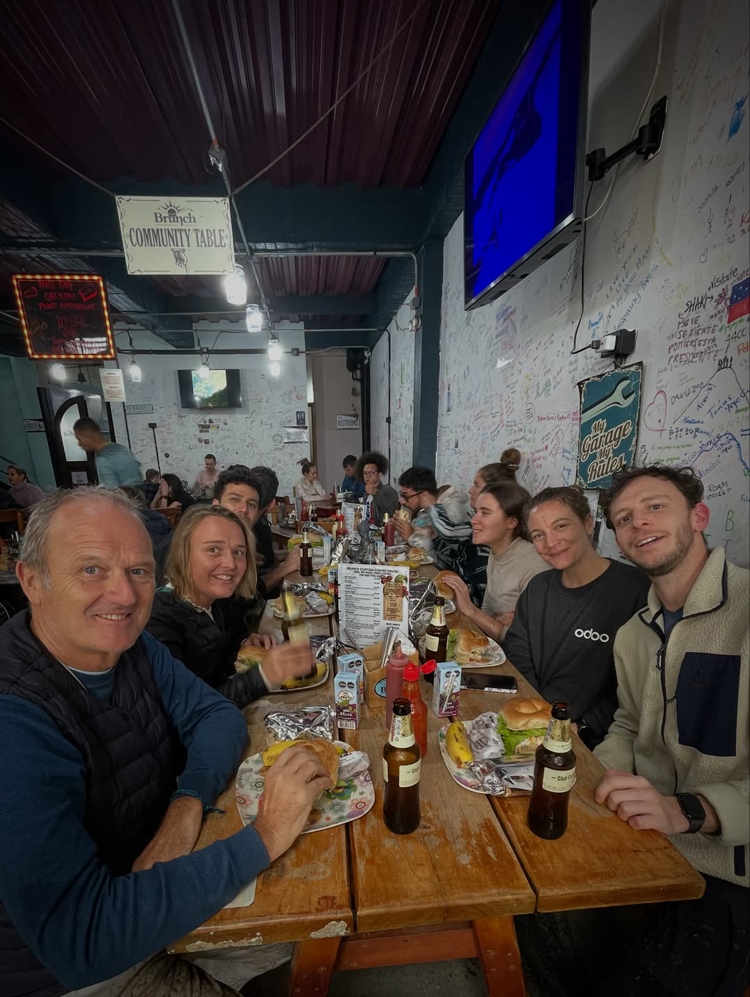 Brunch de Salento: happy customers enjoying brunch