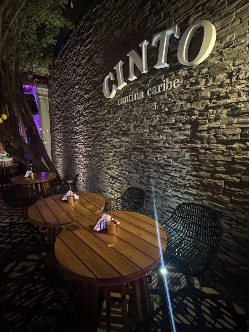 Cinto Cantina Caribe: attractive, professional venue atmosphere shot